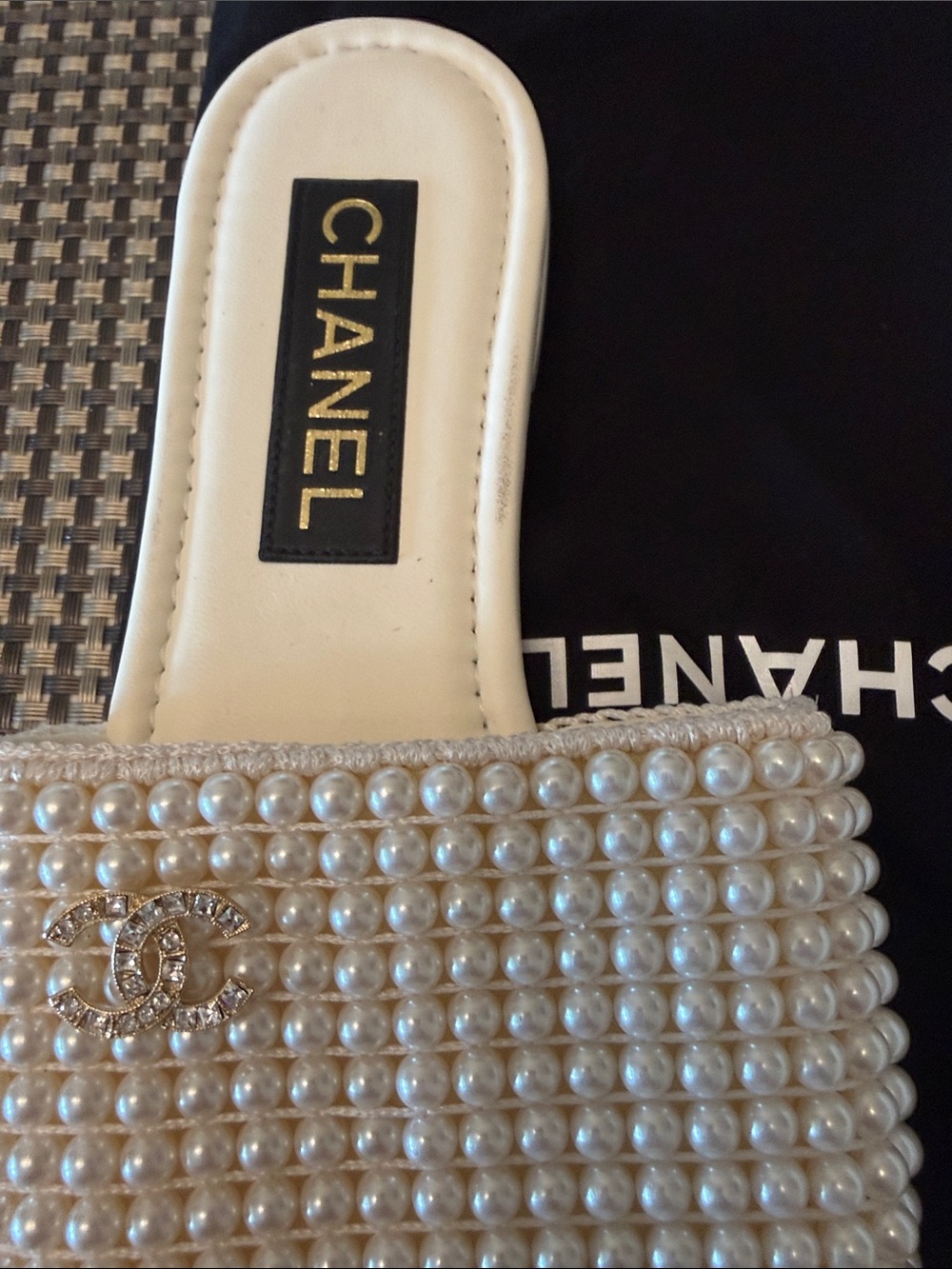 CHANEL White Pearl-Embellished Slide Sandals - Picture 3 of 5